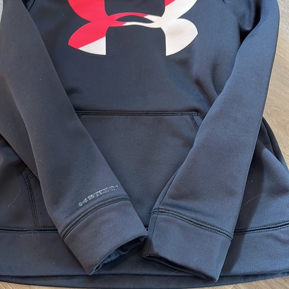 Under Armour - Picture 3 of 3